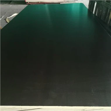 Sklejka betonowa z powłoką filmową