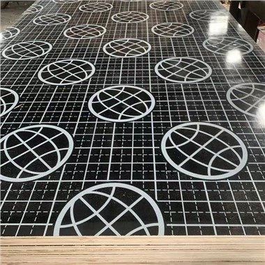 Sklejka szalunkowa z powłoką filmową